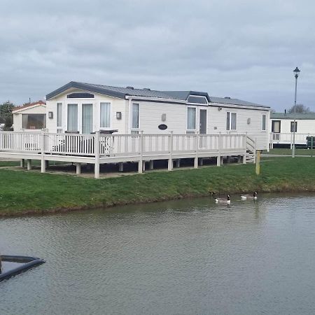 6 Berth Deluxe Ml7 On The Golden Palm Hotell Chapel Saint Leonards Exteriör bild